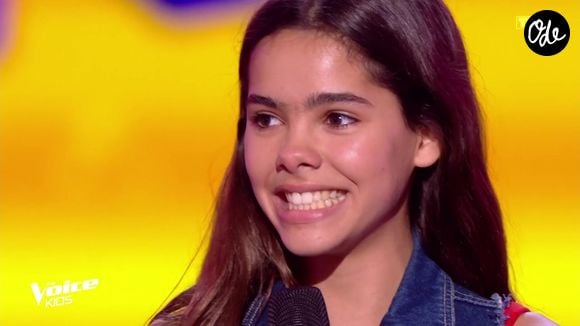 Samedi 22 août, sa petite soeur, Lila Debbouze, a fait une performance remarquée dans The Voice. 

Lila Debbouze dans The Voice Kids le 22 août 2026
