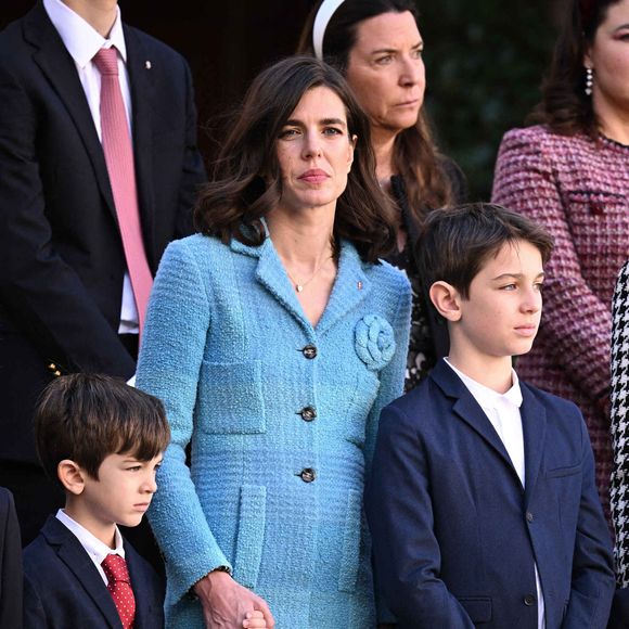 La fille de Caroline de Monaco a ainsi révélé au micro de "NSS France" cette autre lubie qu'elle a longtemps cachée : le vernis à ongles.

Charlotte Casiraghi et ses fils Balthazar Rassam et Raphael Elmaleh dans la cour du Palais de Monaco lors des célébrations de la Fête Nationale à Monte-Carlo, Monaco le 19 novembre 2024. Photo by Stephane Cardinale/Pool/ABACAPRESS.COM