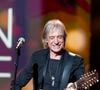 Nos confrères de Sud Ouest qui ont assisté au concert ont rapporté les mots de l'artiste : "Ce soir, c'est un peu compliqué : ma maman est morte il y a deux jours".
Exclusif - Jean-Louis Aubert - Enregistrement de l'émission "La fête de la chanson française" à Paris, présentée par L.Thilleman et A.Manoukian, le 24 décembre 2024, sur France 3 © Pierre Perusseau / Bestimage