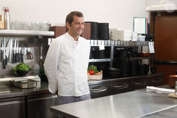 Exclusif - Laurent Mariotte - Tournage de l'émission "Panique au 31", scénarisée par A.Ducret et T.Villa, réalisée par G.Leforestier, diffusée le 30 décembre 2024 sur TF1.
© Christophe Clovis / Bestimage
