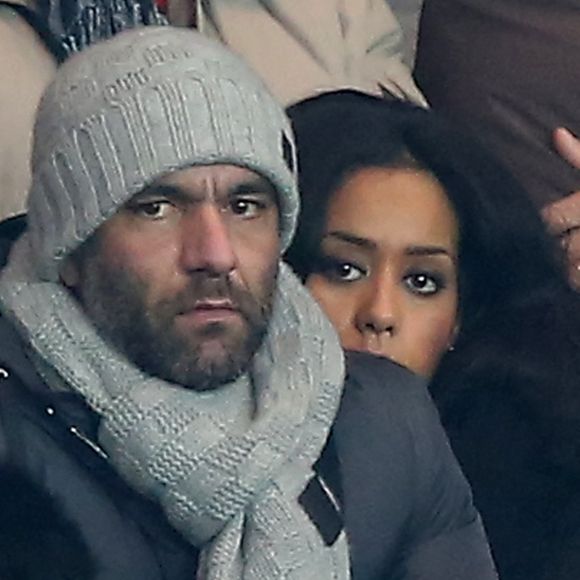 Exclusif - Amel Bent et son compagnon Patrick assistent au match de Ligue des Champions Psg - Olympiakos Le Piree au Parc des Princes a Paris le 27 novembre 2013.
Bestimage