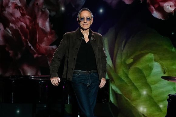 Alain Chamfort - Backstage - Enregistrement de l'émission "La Boîte à Secrets N°20" dans les studios de la Cité du Cinéma à Saint-Denis, présentée par F.Bollaert et diffusée le 10 janvier sur France 3
© Christophe Clovis / Bestimage