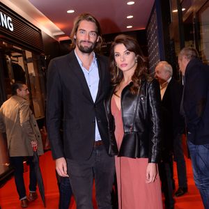 Camille Lacourt et sa compagne Alice Detollenaere (Miss Bourgogne 2010) lors de la soirée de réouverture de la boutique "Breitling", située rue de la Paix. Paris, le 3 octobre 2019.
© Rachid Bellak/Bestimage