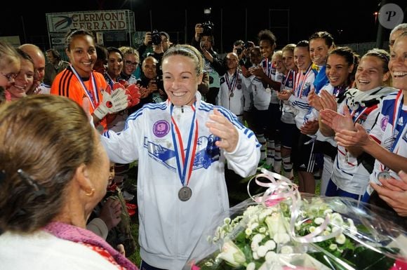 Sonia Bompastor (lyon) et ses coequipieres