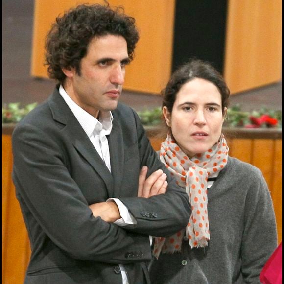 Mazarine Pingeot et Mohamed Ulad-Mohand, père de ses trois enfants, le 08/01/2011. Crédit Dominique Jacovides / Bestimage