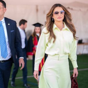 La princesse Lalla Salma de Jordanie reçoit son diplome de l'Université de Caroline du Sud (USC), sous le regard ému de ses parents le roi Abdallah II de Jordanie et la reine Rania de Jordanie. Los Angeles, le 12 mai 2023. Dana Press / Bestimage