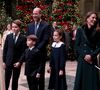 Cette dernière a été attaquée pour son style vestimentaire.

Le prince et la princesse de Galles (Le prince William, prince de Galles, et Catherine (Kate) Middleton, princesse de Galles) et leurs enfants, le prince George, le prince Louis (au centre) et la princesse Charlotte (La princesse Charlotte de Galles), arrivent à l'abbaye de Westminster à Londres, vendredi 5 décembre 2025. PA Photo/ Bestimage