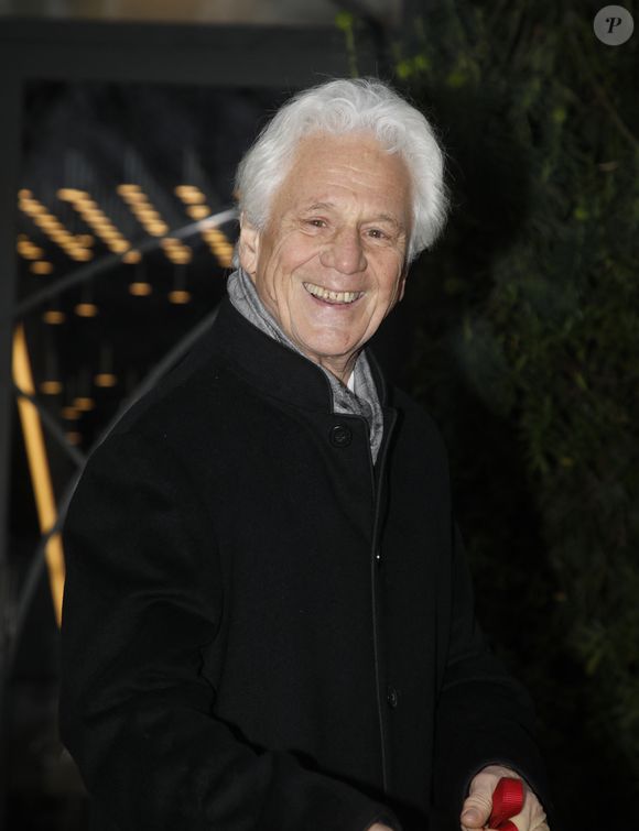 Gérard Lenorman s'est confié sur sa nouvelle vie dans les colonnes du magazine "Gala"

Exclusif - Gérard Lenorman - Arrivées des artistes à l'enregistrement de l'émission "Vivement dimanche" au studio Gabriel à Paris, diffusée le 30 janvier 2022. 
Crédit : Agence / Bestimage