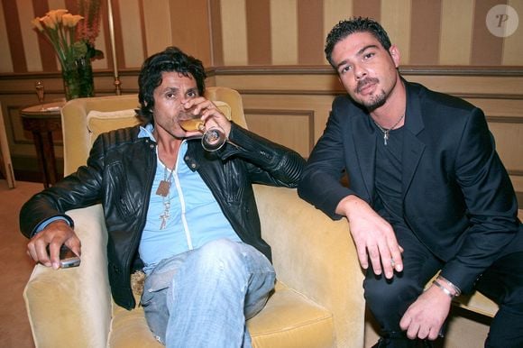 (Gauche-Droite) Jean-Luc Lahaye et Alexandre Anthony lors du lancement de la nouvelle agence de mannequins 'waren' avec ses associés et Romain Boutboul à l'hôtel Royal Monceau à Paris le 7 juillet 2006. Photo by Mehdi Taamallah/ABACAPRESS.COM