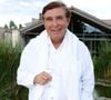 "À partir du lundi 21 et jusqu'au vendredi 25 avril, Jean-Pierre Foucault sera aux commandes de l'émission Culture Médias, de 9h30 à 11h sur Europe 1, en remplacement de Thomas Isle"
Exclusif - Jean-Pierre Foucault au Château Duhart-Milon à Pauillac en Gironde, le 11 juillet 2024. - Festival International du Film en Médoc " Les Vendanges du 7ème Art" à Pauillac. © Jean-Marc Lhomer/Bestimage
