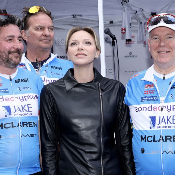 Semi-exclusif - No Tabloids - La princesse Charlène de Monaco et le prince Albert II de Monaco - Le prince Albert II de Monaco participe à une randonnée à vélo de Saint-Tropez à la Principauté de Monaco en 4 heures et 15 minutes, au profit de la Fondation de la Princesse Charlène de Monaco le 27 avril 2025. © Claudia Albuquerque/Bestimage