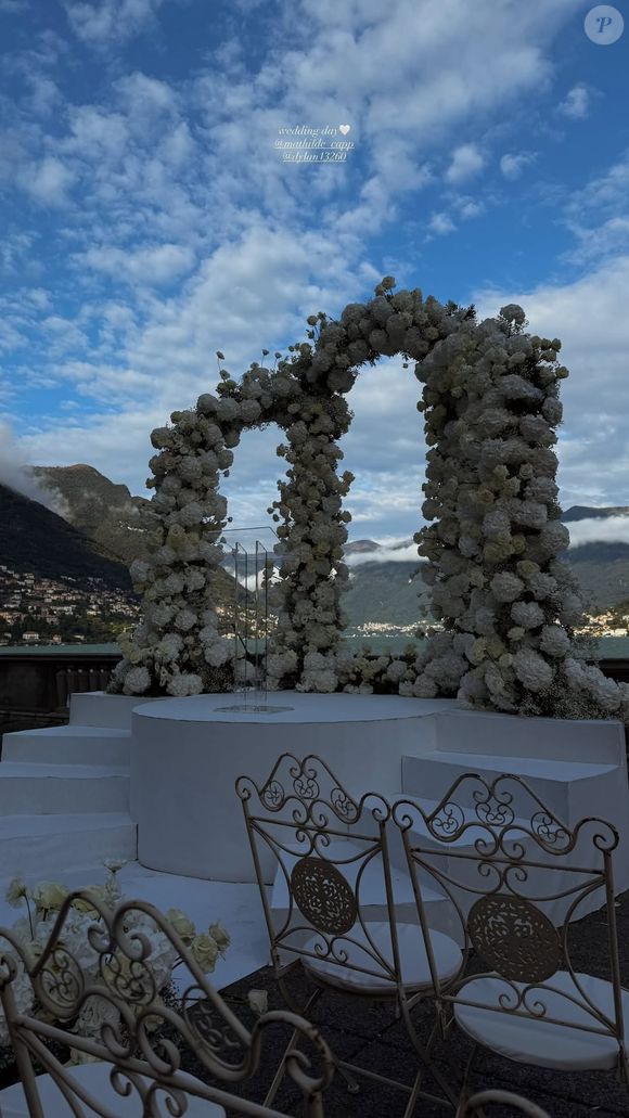 Ce 2 octobre 2025, Dylan et Mathilde ont publié sur Instagram des photos de leur mariage et de leur escapade en Italie.

Mariage de Dylan Deschamps et Mathilde Cappelaere, 28 septembre 2025