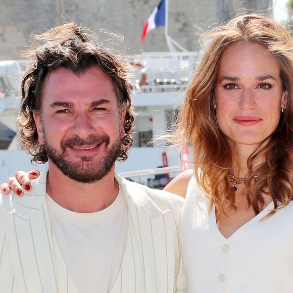 Michael Youn, Constance Gay - Photocall du film "Flashback" lors de la 26ème Edition du Festival de la Fiction de La Rochelle. Le 12 septembre 2024. © Patrick Bernard / Bestimage