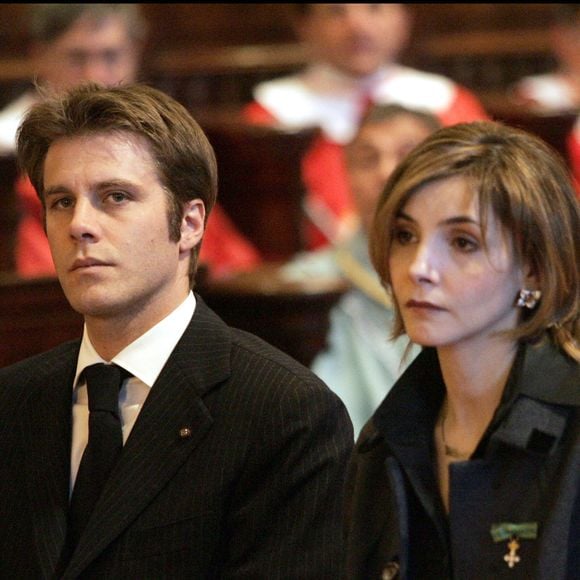 à qui elle ressemble tant. 

Emmanuel-Philibert de Savoie et Clotilde Courau - Messe en hommage à Umberto II d'Italie et la reine Marie José en 2005