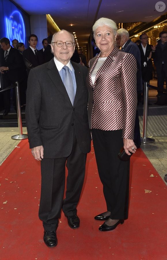 Rétro - Décès de Alain Pompidou scientifique et homme politique français. Il était le fils adoptif de Georges et Claude Pompidou - Alain Pompidou et sa femme Nicole - Avant-première du film "Le nouveau Stagiaire" à Paris le 29 septembre 2015.