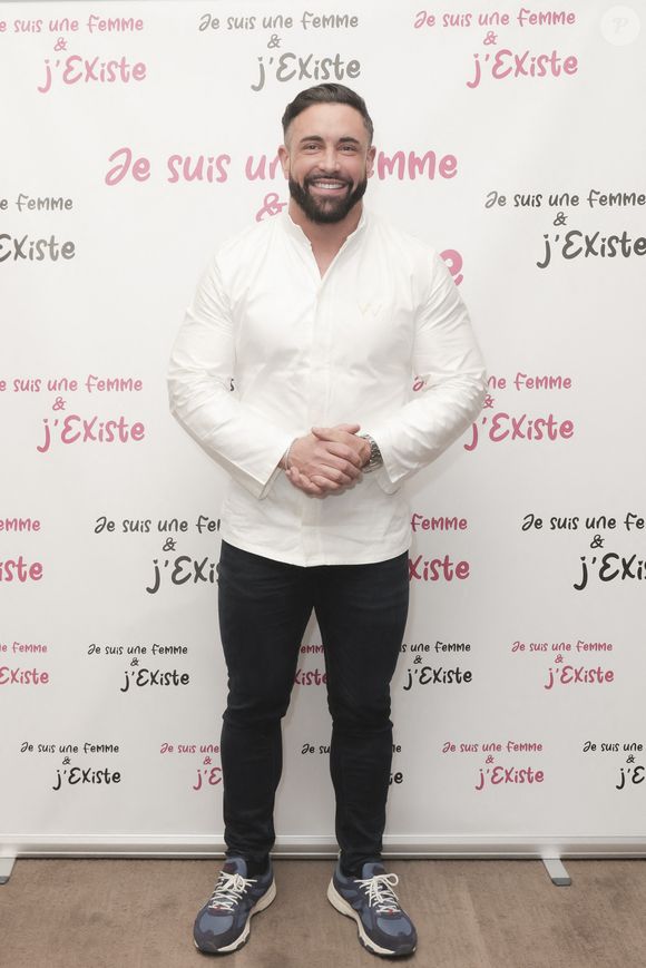 Exclusif - Valentin Néraudeau - Journée organisée par l'association "Je suis une femme et j'existe" à l'occasion de la Journée Internationale des Droits des Femmes à l'Elysée Biarritz à Paris le 7 mars 2023. © Jack Tribeca / Bestimage