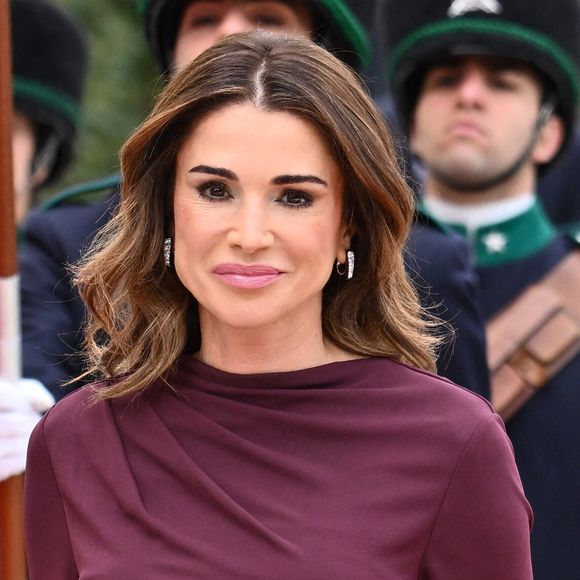 Le fils de Rania de Jordanie a un programme très chargé dans les prochains jours.

Giorgia Meloni, la Première ministre italienne, reçoit la reine Rania de Jordanie à la Villa Doria Pamphilj à Rome. Photo by Zuma Press / Bestimage