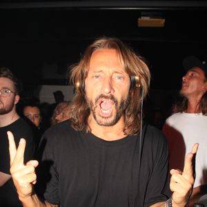 Bob Sinclar mixe aux platines devant ses enfants lors d'une soirée au VIP Room à Saint-Tropez le 26 juillet 2023. © Philippe Baldini/Bestimage