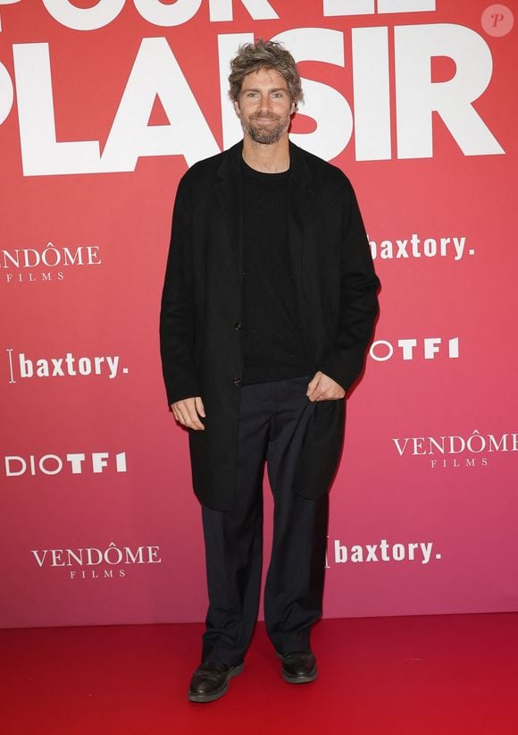 Il prépare plusieurs projets à venir, dont la réalisation d'un film.

Tom Leeb - Avant-première du film "Pour le plaisir" au Pathé Palace à Paris le 4 ami 2026. © Coadic Guirec/bestimage