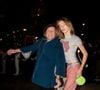 Son père, coiffé d’un béret, a posé à ses côtés avec complicité.

Philippe Katerine et son fils Billy - Les célébrités au défilé Jean-Paul Gaultier collection printemps / été 2027 lors de la fashion week à Paris le 4 octobre 2026. © Florian Lavielle / Bestimage