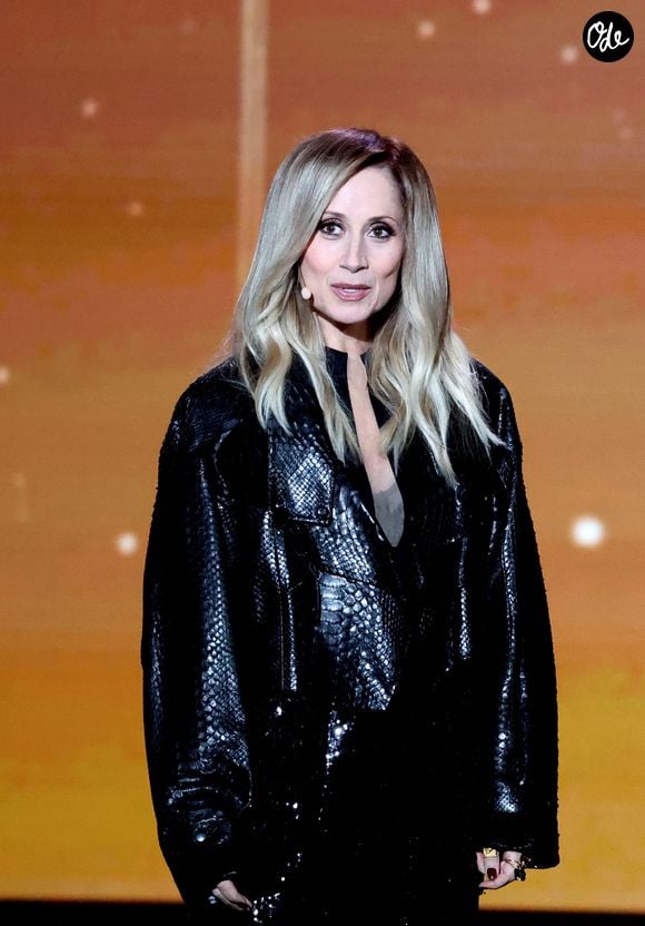 Exclusif - Lara Fabian lors de l'enregistrement de l'émission "La chanson secrète N°14", présentée par N.Aliagas et diffusée le 26 décembre sur TF1, consacrée à Lara Fabian à Paris le 10 décembre 2025. © Jacovides-Moreau/Bestimage