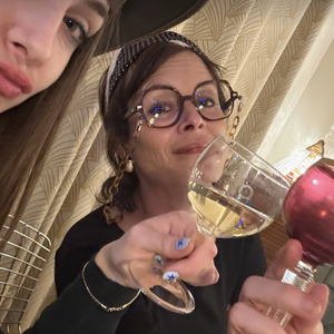 Mado Jouannet célèbre l'anniversaire de sa mère Armelle Deutsch le 20 février 2026. Instagram