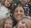 Sa fille Noëlya
Laetitia Provenchère de "Familles nombreuses"