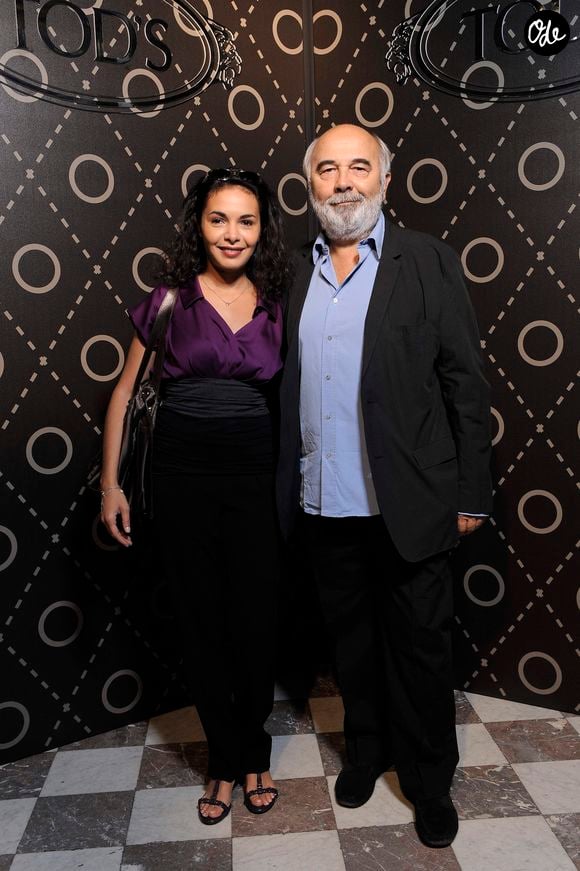 Gérard Jugnot et sa compagne Saïda Jawad lors d'une soirée en l'honneur de la nouvelle collection Tod's Signature à l'ambassade d'Italie à Paris, le 2 octobre 2011.

©SGP
