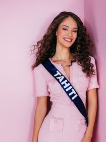 Hinaupoko Devèze (Miss France 2026) évoque sa famille de 8 enfants : "les blonds aux yeux bleus d'un côté, les Polynésiens de l'autre"