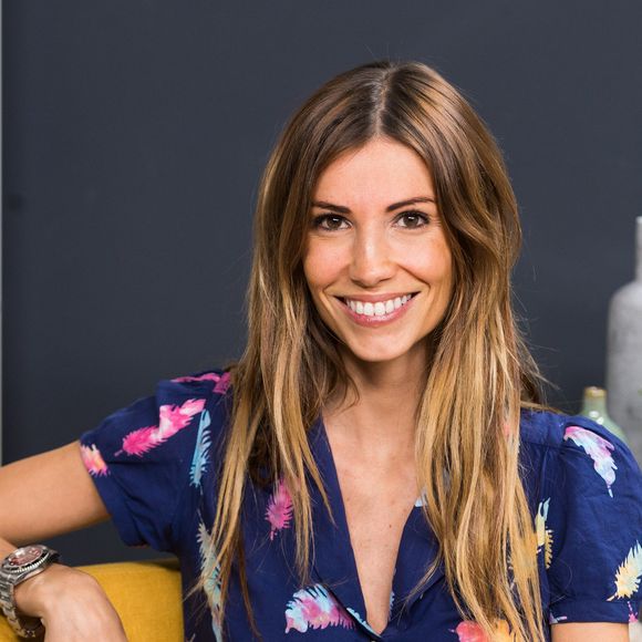 Exclusif - Rendez-vous avec Alexandra Rosenfeld (enceinte) dans les studios de Webedia pour une Interview pour Purepeople à Levallois-Perret le 16 septembre 209.