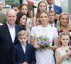 Première apparition de cette rentrée pour le prince héréditaire Jacques et la princesse Gabriella, les enfants - qui fêteront leur 11ème anniversaire en décembre prochain - étaient des plus élégants pour cette journée

Le prince Albert II de Monaco, La princesse Charlène de Monaco avec leurs enfants le prince Jacques de Monaco, marquis des Baux et la princesse Gabriella de Monaco, comtesse de Carladès et Mélanie-Antoinette de Massy au 'Pique-nique des Monégasques’, Monaco. 6 septembre 2025 © Olivier Huitel/Pool Monaco/Bestimage