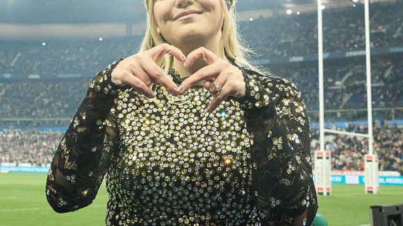 Louane à l'Eurovision : Ce chanteur français, qui a déjà pensé au concours, donne son avis sur l'interprète de "maman"