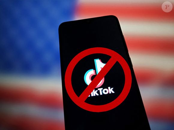 Cependant, le gouvernement américain a récemment fait voter une nouvelle loi

Illustrations interdiction TikTok aux Etats-Unis.