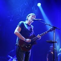 Ce grand chanteur "s'est éteint paisiblement aujourd'hui", il avait rencontré sa femme à l'âge de 16 ans