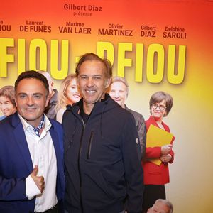 Paul Belmondo et Laurent Amar lors de la générale presse de la pièce "Pfiou Pfiou" à la scène Parisienne à Paris le 5 mars 2026.

© Cédric Perrin/Bestimage