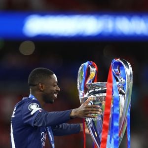 30 mai 2026, Budapest, Hongrie : Ousmane Dembélé du PSG célèbre sa victoire en finale de l'UEFA Champions League 2025/26 contre Arsenal FC à la Puskas Arena de Budapest, en Hongrie. Le PSG a remporté sa deuxième finale consécutive 4:3 aux tirs au but après un match 1:1. (Image : © Mickael Chavet/ZUMA Press Wire)
