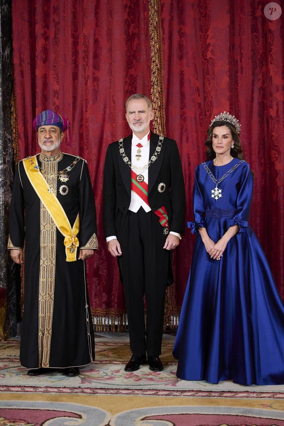 Le roi Felipe VI d'Espagne et la reine Letizia lors de la cérémonie d'accueil du sultan d'Oman Haïtham ben Tariq à Madrid le 4 novembre 2025. Photo par Cordon / Bestimage