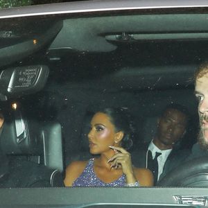 Kim Kardashian à la soirée d'anniversaire de sa maman Kris Jenner à Beverly Hills, dans la maison de Jeff Bezos, le 8 novembre 2025. © Backgrid USA / Bestimage