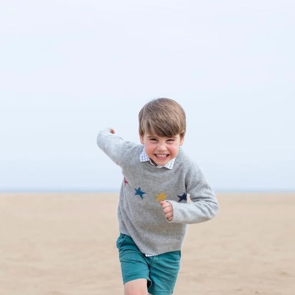 Le prince Louis immortalisé par sa mère Kate Middleton - publication relayée sur la Toile pour célébrer son anniversaire (2022).