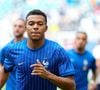 En tant que bon capitaine de la sélection, Kylian Mbappé s'est exprimé à travers un long communiqué émouvant.

Kylian Mbappe s'échauffe avant le match France-Angleterre pendant la Coupe du monde 2026, le 18 juillet 2026. 

© SPP/ Psnewz / Bestimage