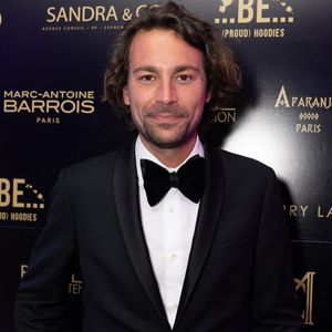 Il est l'un des chroniqueurs incontournable de l'émission "C à vous" depuis quelques années sur France 5

Exclusif - Bertrand Chameroy - Soirée à la suite Sandra & Co lors du 76ème Festival International du Film de Cannes le 26 mai 2023. © Aurelio Stella/Bestimage