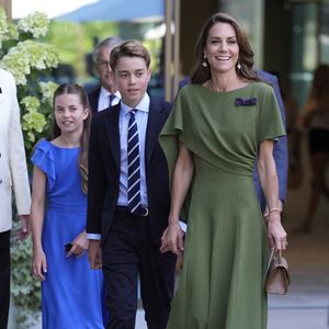 La princesse Charlotte, le prince George et Kate Middleton à Wimbledon, le 12 juillet 2026.

© Andrew Matthews / Bestimage