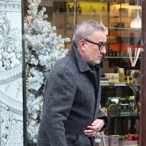 Exclusif - Christophe Dechavanne à la sortie des studios RTL à Neuilly-sur-Seine, France, le 30 janvier 2024.