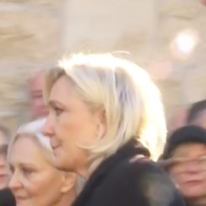 L'arrivée de Marine Le Pen et de ses enfants pour les obsèques de Jean-Marie Le Pen
