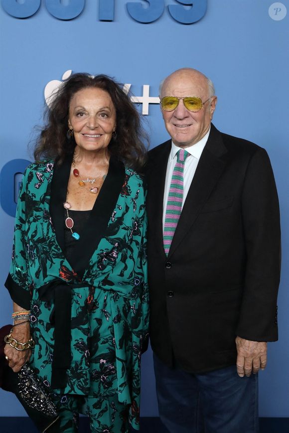 Des confidences surprenantes qui ne manquent pas d'annoncer avec éclat la publication prochaine de ses mémoires à paraître le 20 mai prochain.

Diane von Furstenberg et Barry Diller - Première de la série documentaire "Gutsy" (Apple tv), animée par H.Clinton et sa fille Chelsea, à New York, le 8 septembre 2022 © Backgrid USA / Bestimage