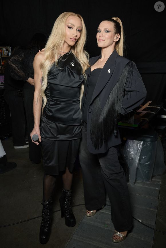 Lorie (Laure Pester), Bilal Hassani - Studio - Enregistrement du concert "Nos voix pour toutes", au profit de La fondation des femmes, à l'Adidas Arena à Paris, diffusée le 11 décembre sur TMC © Cyril Moreau-Coadic Guirec / Bestimage