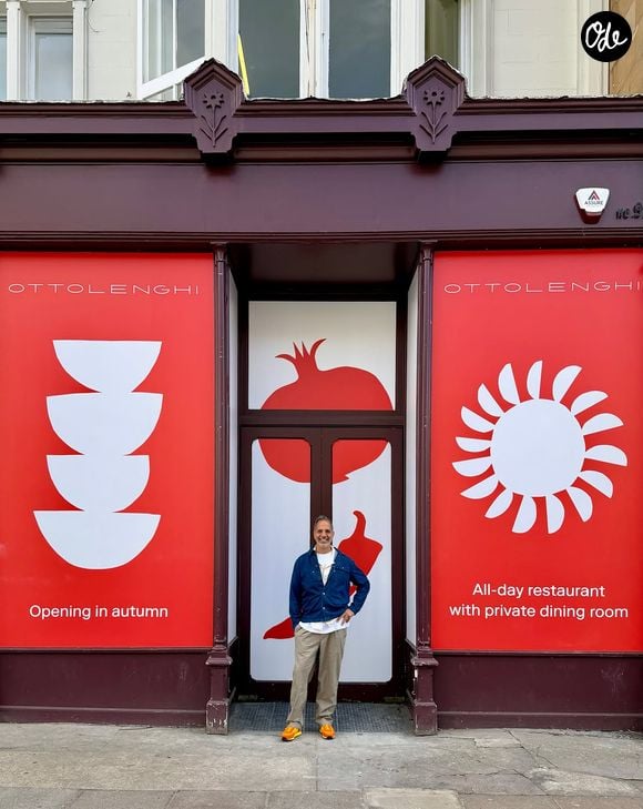 Pourtant, une implantation parisienne avait été envisagée il y a quelques années, mais le projet n’a pas abouti, Ottolenghi expliquant que ses extensions internationales dépendent notamment des lieux et des chefs rencontrés.

Yotam Ottolenghi, chef mondialement connu.