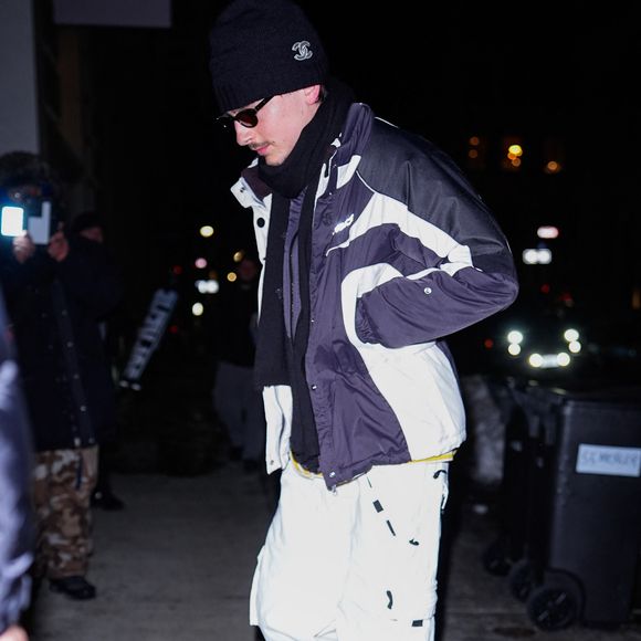 Timothee Chalamet arrive à une projection du film "Marty Supreme" au SVA theater à New York, NY, Etats-Unis, le 29 janvier 2026. © StarMax/Bestimage