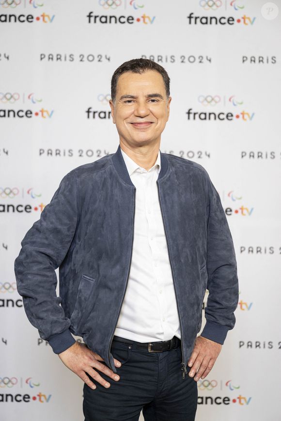 Laurent Luyat évite cependant l’hiver, qu’il juge trop froid, et privilégie les beaux jours pour ses séjours.

Laurent Luyat lors de la présentation des journalistes et chroniqueurs de France Télévisions pour les Jeux Olympiques 2024 au musée de l'Homme à Paris, le 11 juin 2024.
© Pierre Perusseau / Bestimage