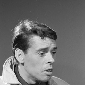 Archives - Jacques Brel sur le plateau de l'émission "Toute la chanson". Le 21 mai 1962 © Michel Ristroph via Bestimage